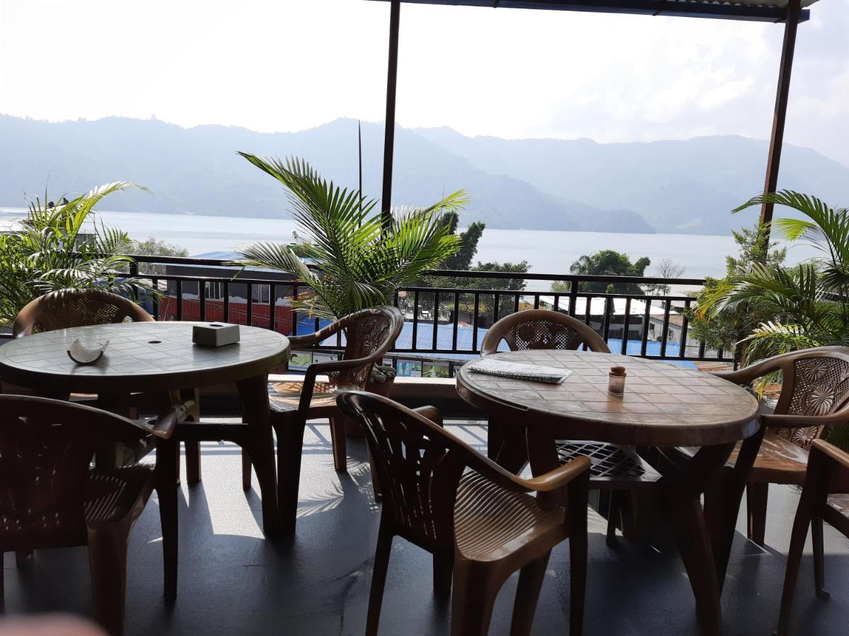 Hotel Eagle Zone Pokhara Buitenkant foto