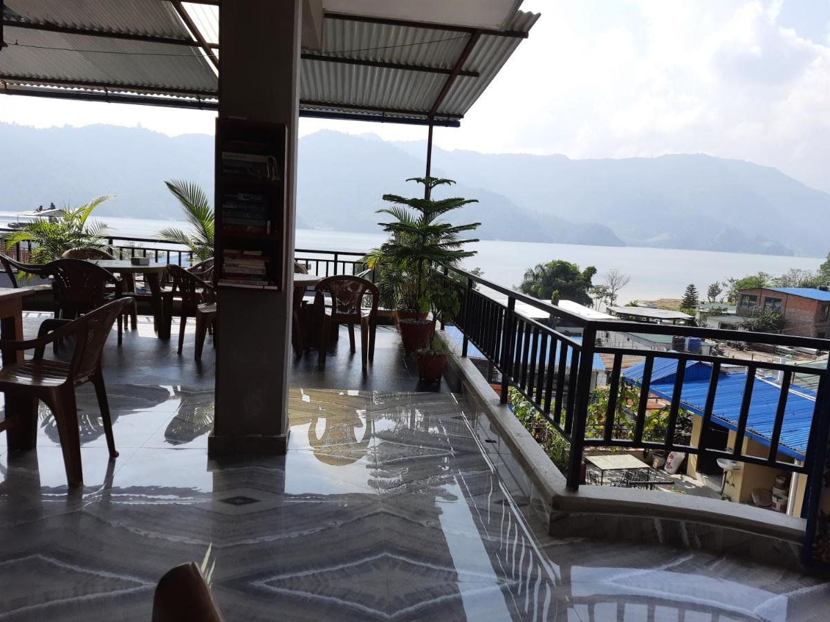 Hotel Eagle Zone Pokhara Buitenkant foto