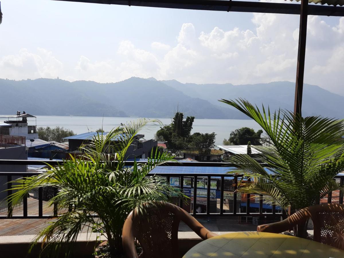 Hotel Eagle Zone Pokhara Buitenkant foto