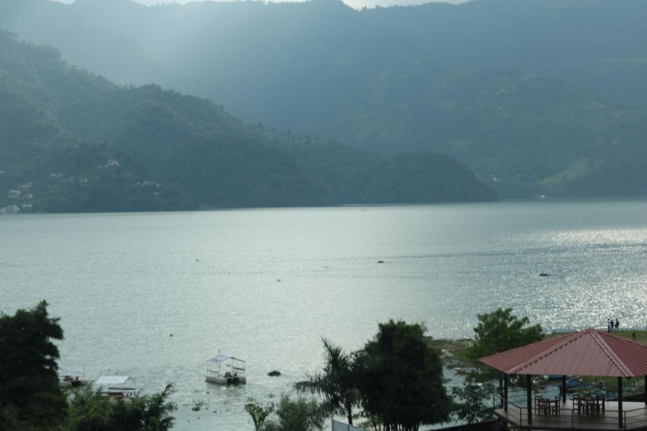 Hotel Eagle Zone Pokhara Buitenkant foto