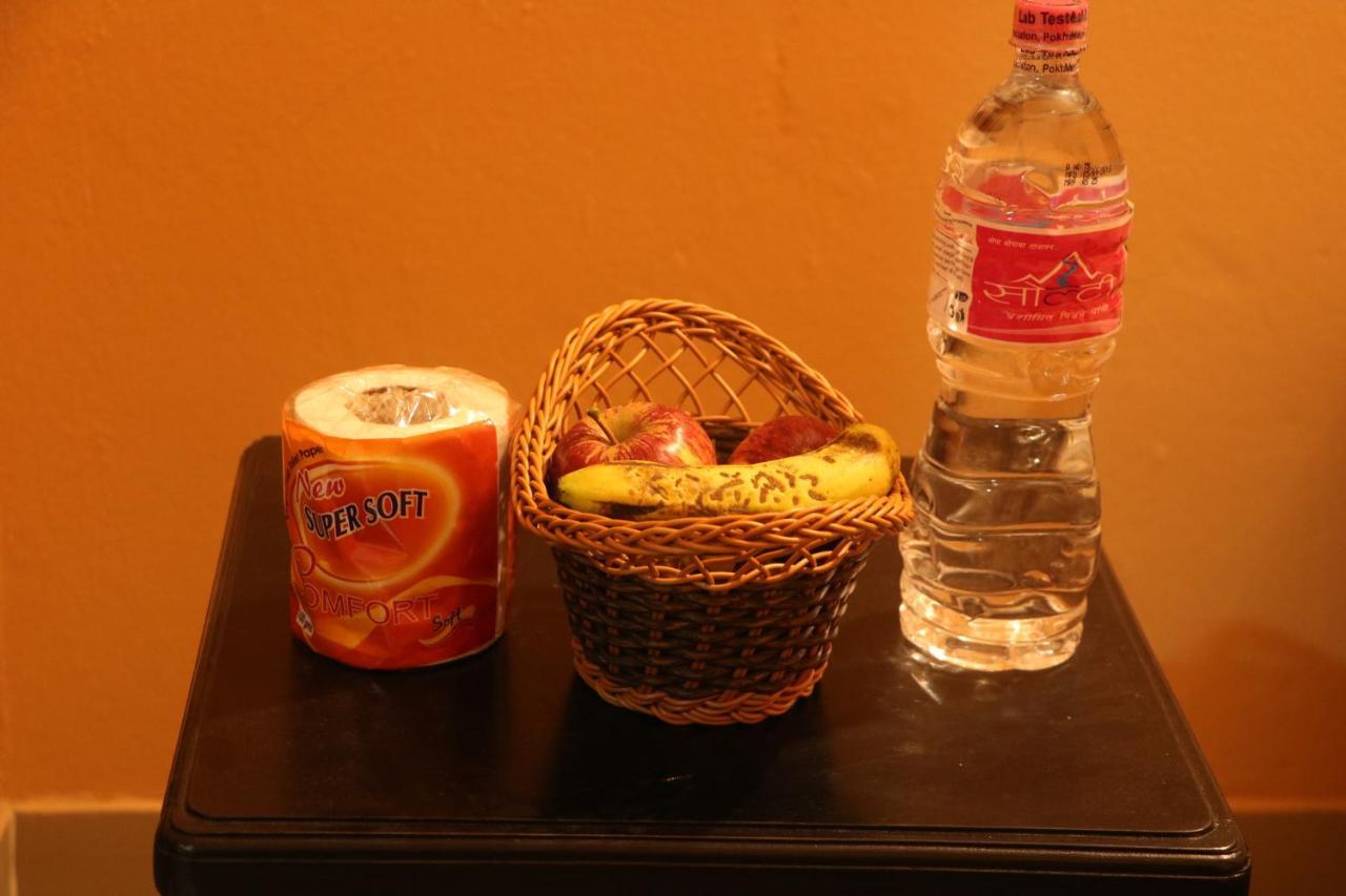 Hotel Eagle Zone Pokhara Buitenkant foto