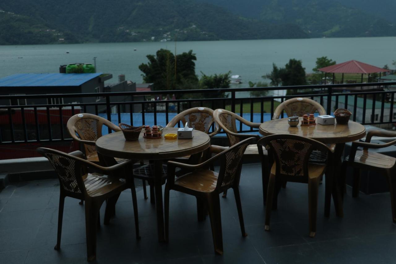 Hotel Eagle Zone Pokhara Buitenkant foto